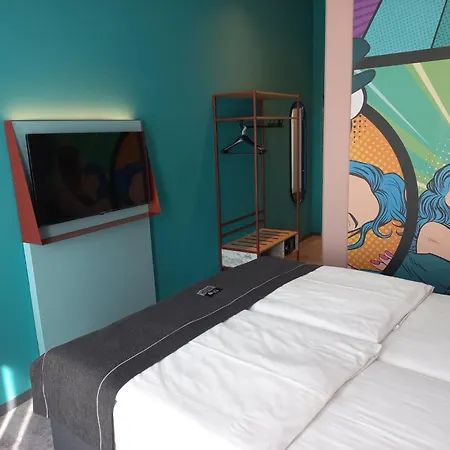 - The Niu, Pax Airport By Ihg Hotel Berlin