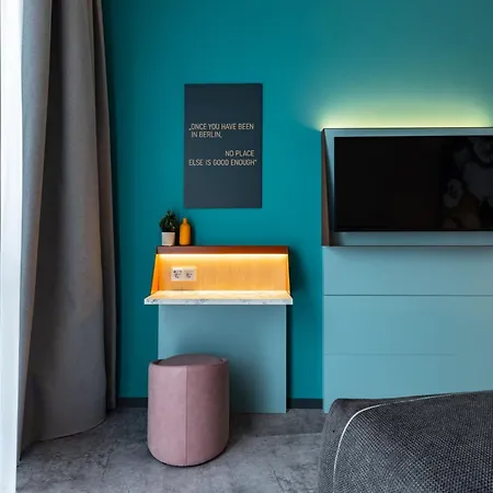 - The Niu, Pax Airport By Ihg 4*