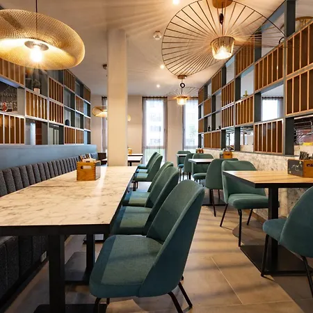 - The Niu, Pax Airport By Ihg