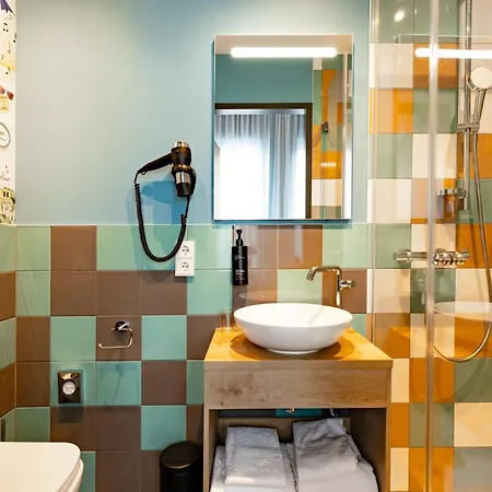 - The Niu, Pax Airport By Ihg Отель Берлин