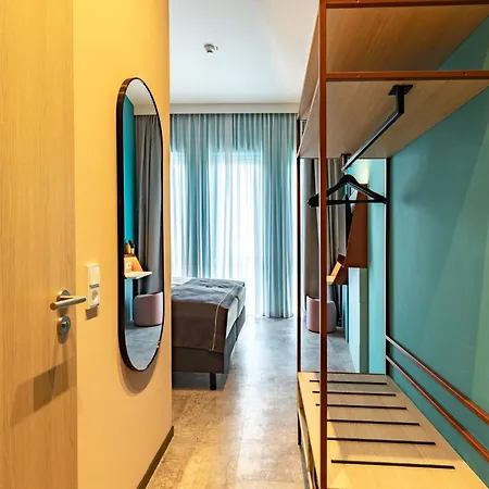 - The Niu, Pax Airport By Ihg