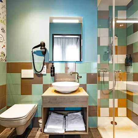 - The Niu, Pax Airport By Ihg