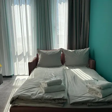 - The Niu, Pax Airport By Ihg Hotel