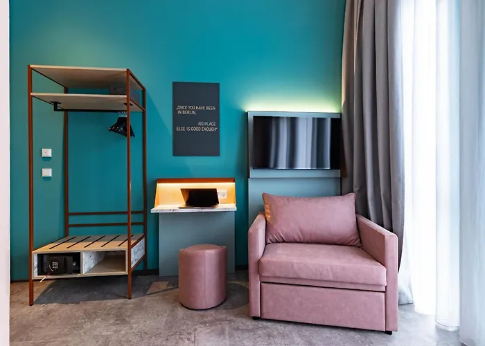 - The Niu, Pax Airport By Ihg Hotell Berlin