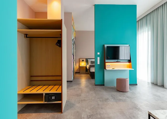 - The Niu, Pax Airport By Ihg Hotell 4*