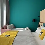 - The Niu, Pax Airport By Ihg 4* Берлин