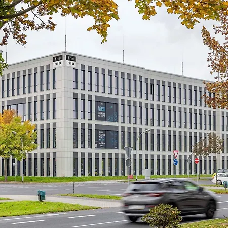 - The Niu, Pax Airport By Ihg