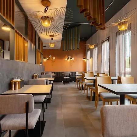 - The Niu, Pax Airport By Ihg 4* Berlin
