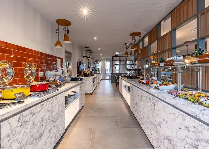 - The Niu, Pax Airport By Ihg Hotel