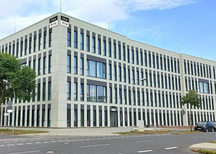 - The Niu, Pax Airport By Ihg Hotel